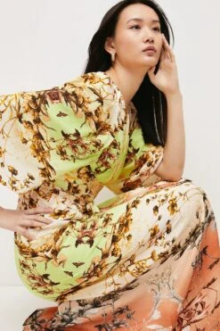 Karen Millen Mirrored Tulipa Print Woven Satin Maxi Dress -Clothing General Store floral mirrored tulipa print woven satin maxi dress 4